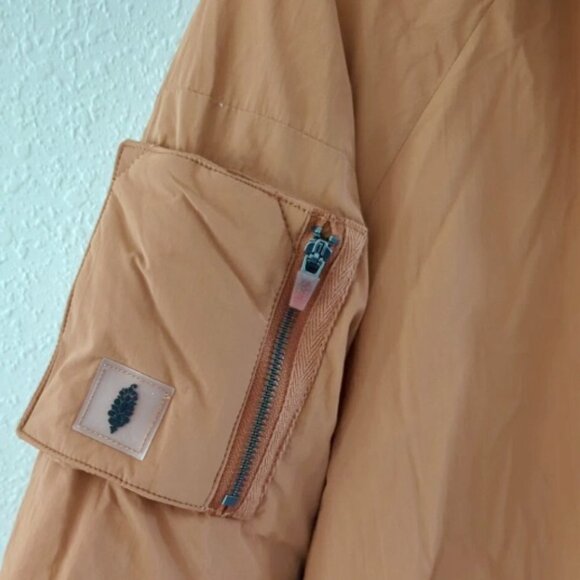 🧸 Free People Outpost Bomber Puff Jacket • Size S - Picture 7 of 7